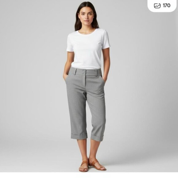 Pants - Reitmans Gray Capri Dress Pants Size 13